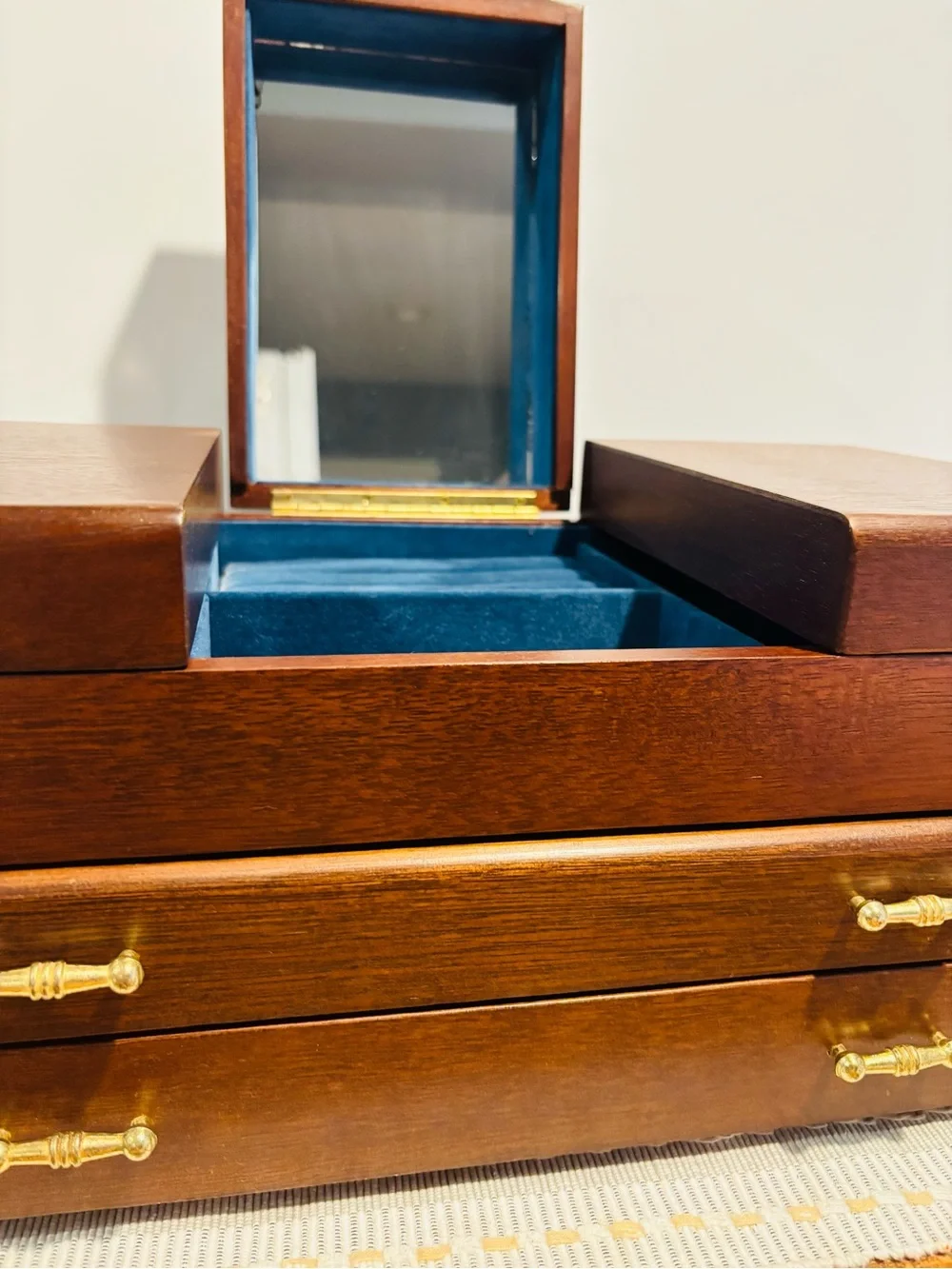 Mahogany Jewelry Box - Picture 6 of 10